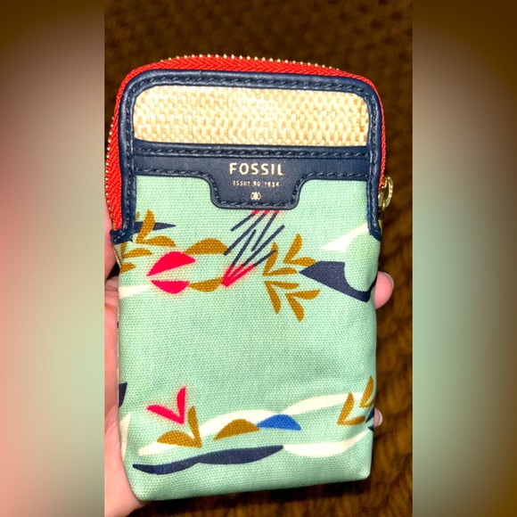 Fossil wristlet. - Picture 4 of 4